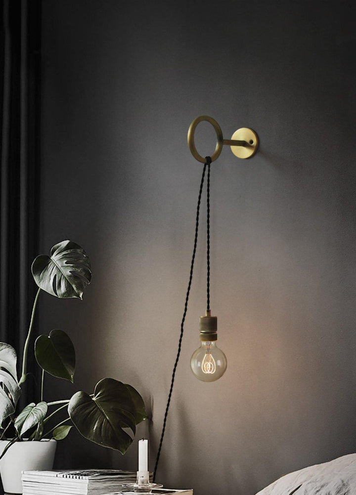 Loop Minimalist Vägglampa