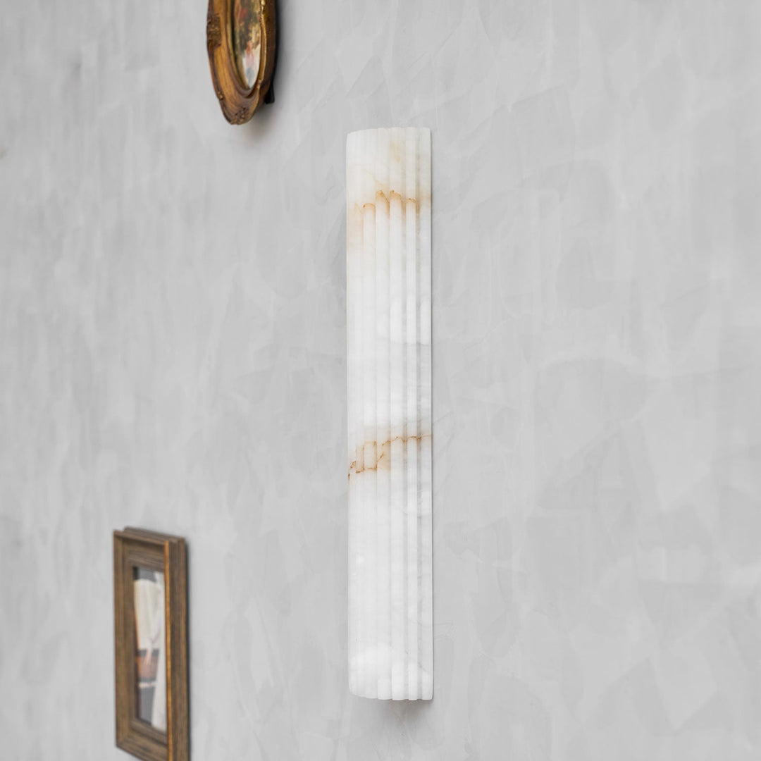 Alvia Alabaster Vägglampa