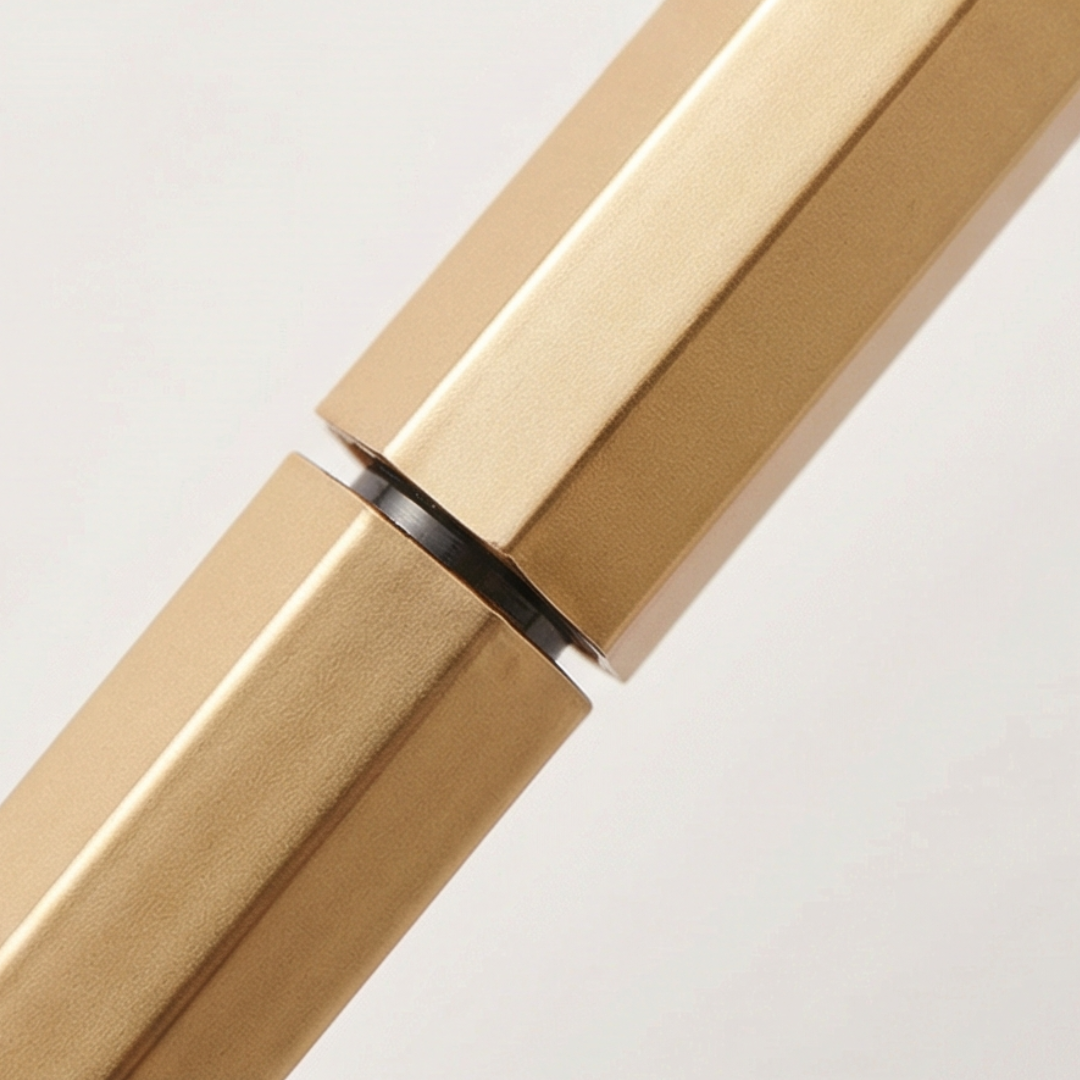 Linéa – Precyzyjny Płynny Eyeliner w Pisaku för kvinnor