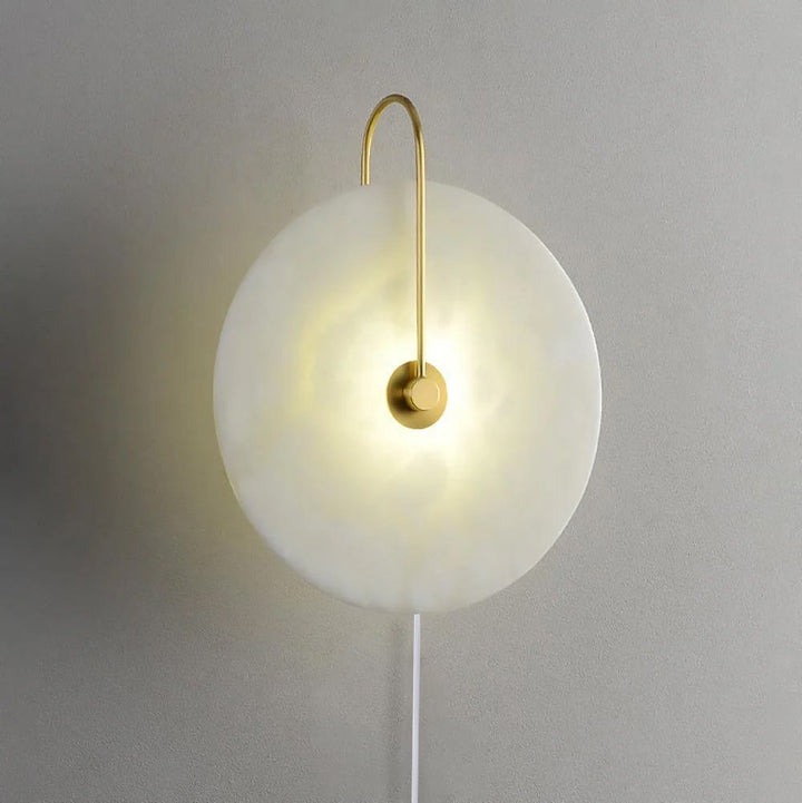 Alabaster LED Vägglampa med Stickkontakt