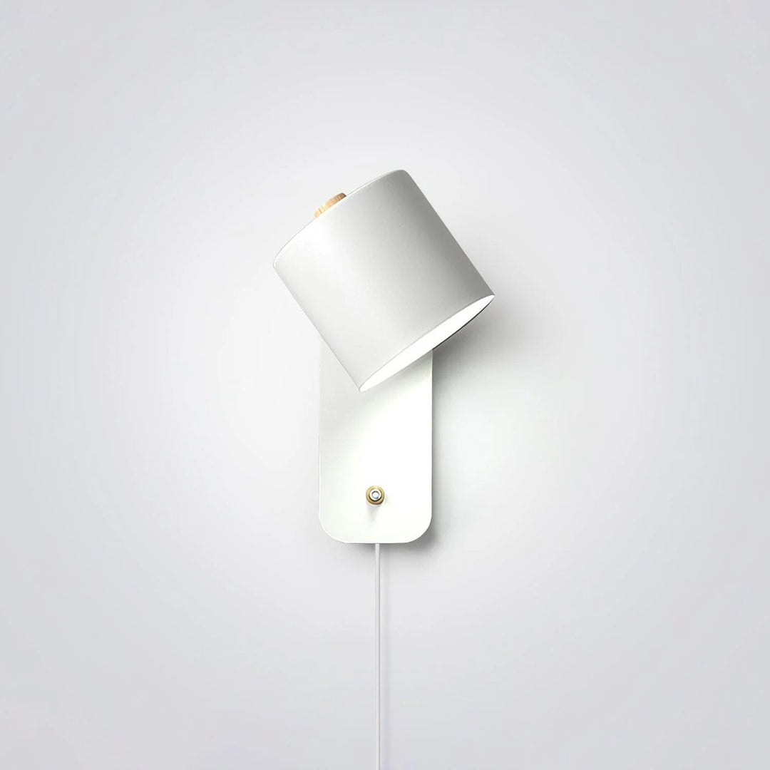 Rotbar Cylinder Vägglampa med Stickkontakt
