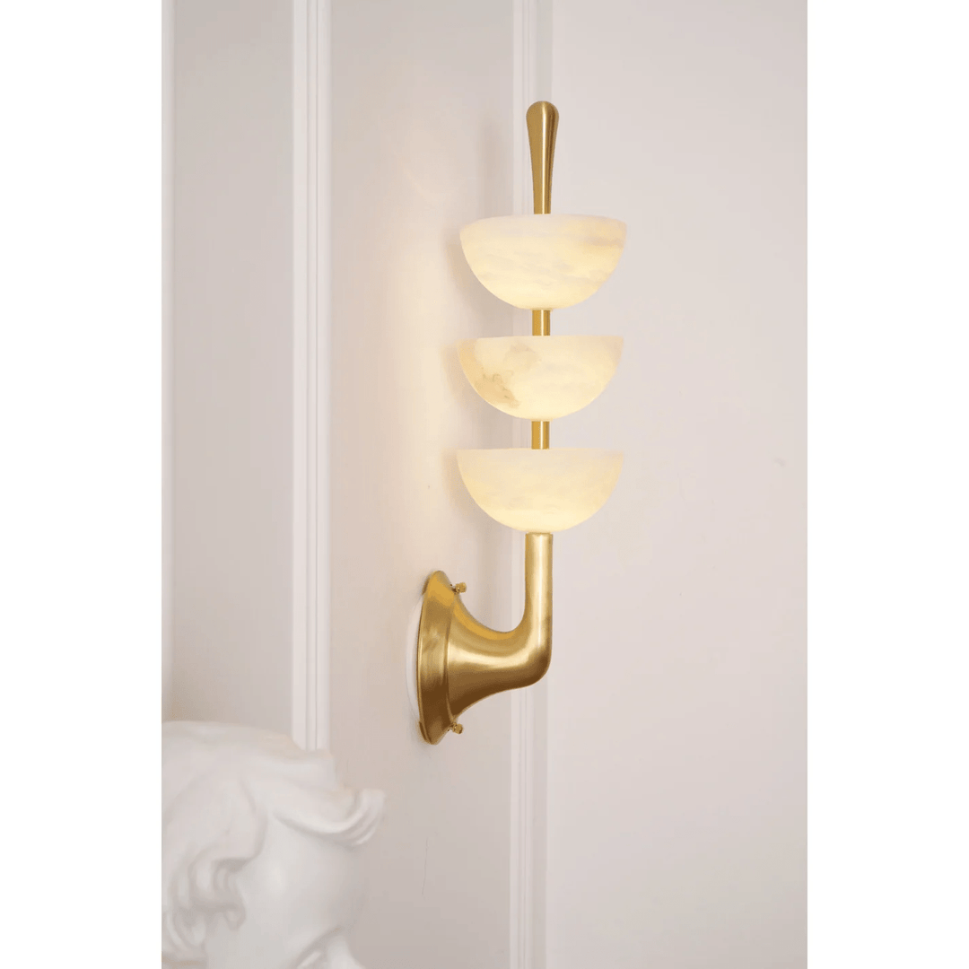 Triple Alabaster Vägglampa