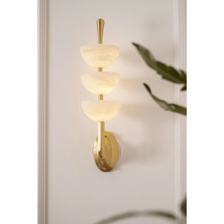 Triple Alabaster Vägglampa