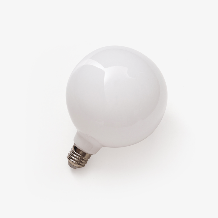 Vit LED-lampa E27 eller E26