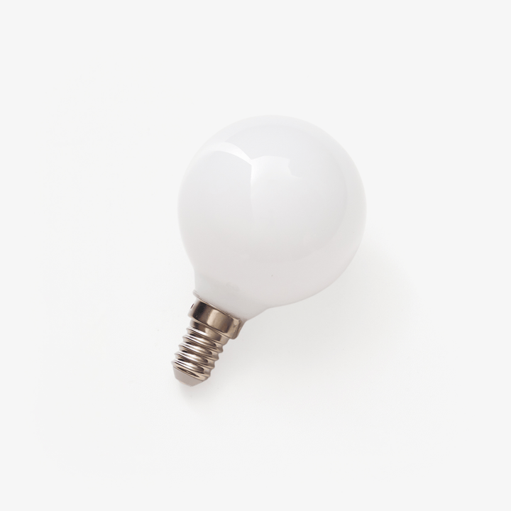 Vit LED-lampa E14 eller E12