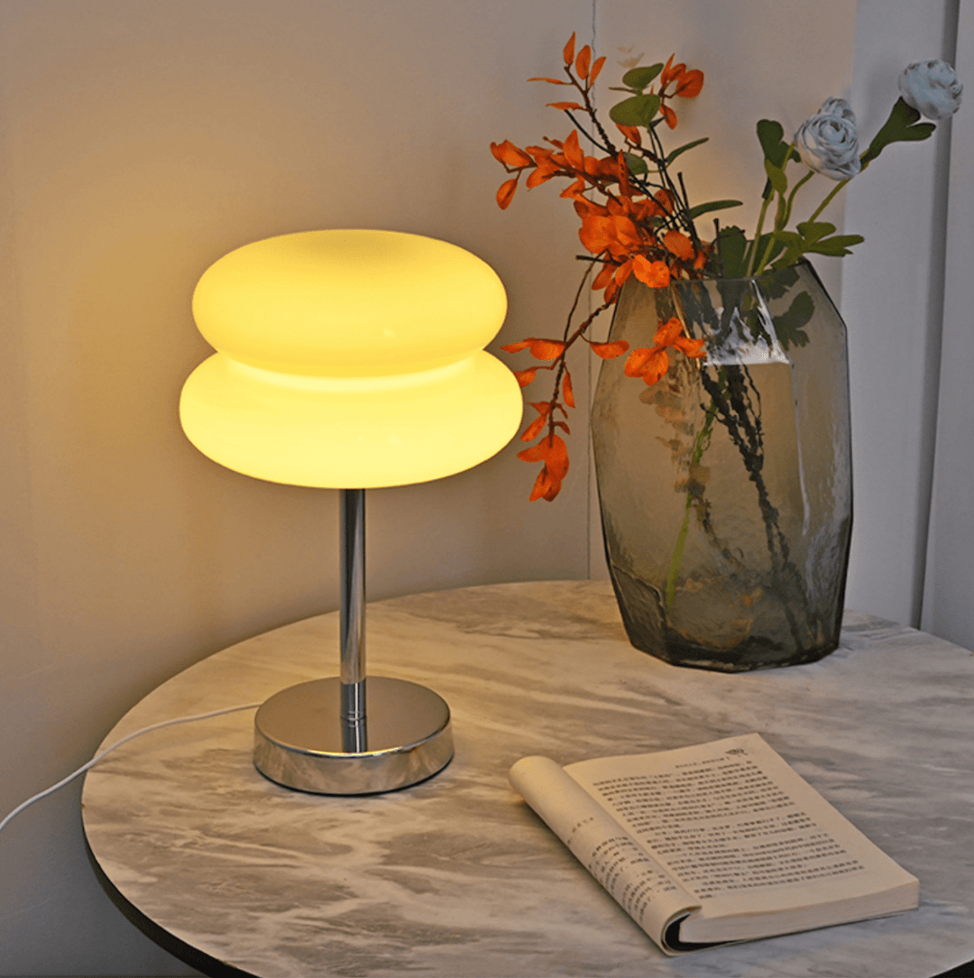 Saturn Glide Glasbordslampa