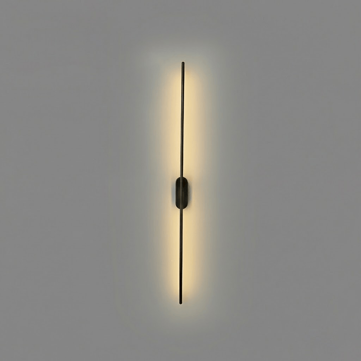 Stickformad Metallvägglampa