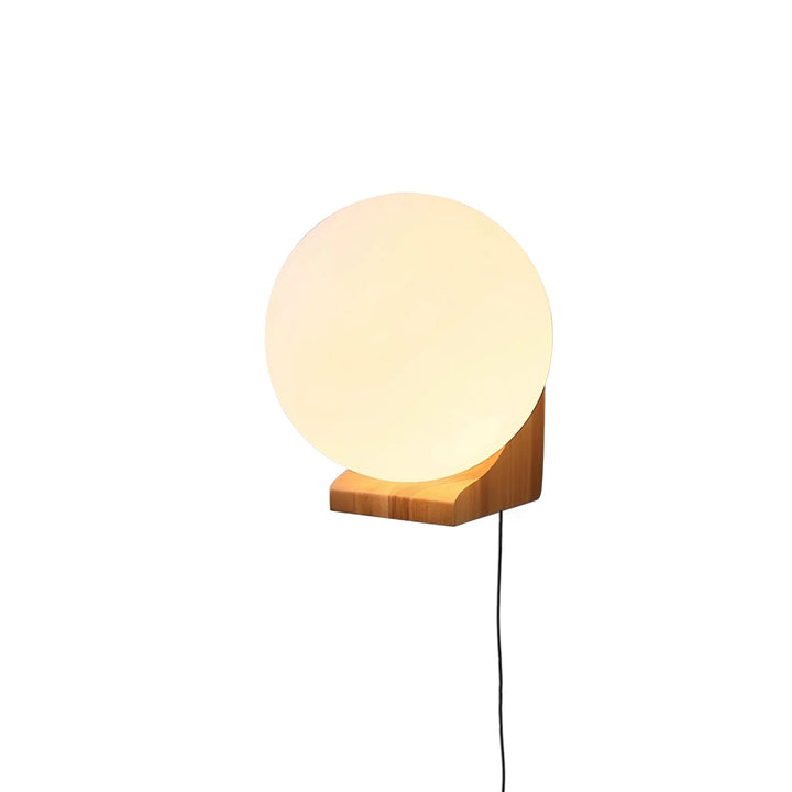 Evelyn Orb Vägglampa med Stickkontakt