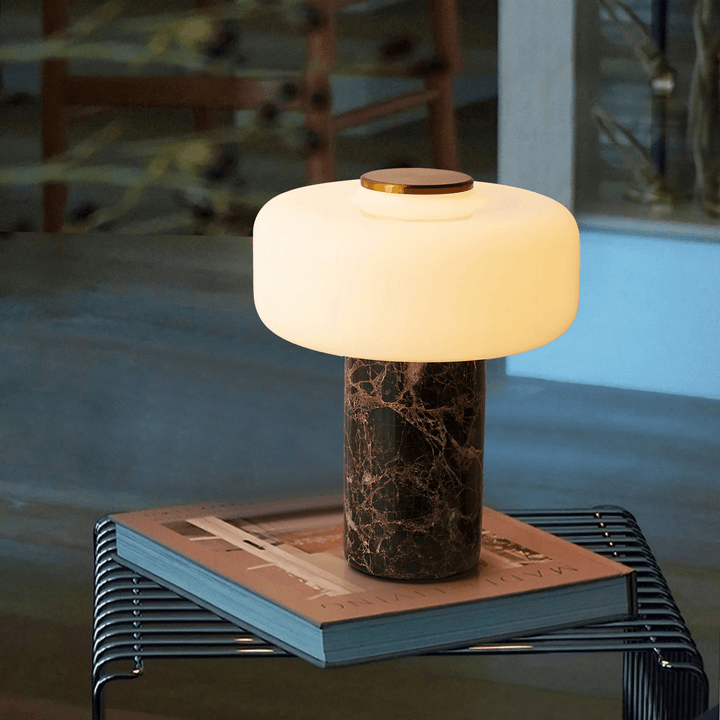 Maris Uppladdningsbar Marmor Bordslampa
