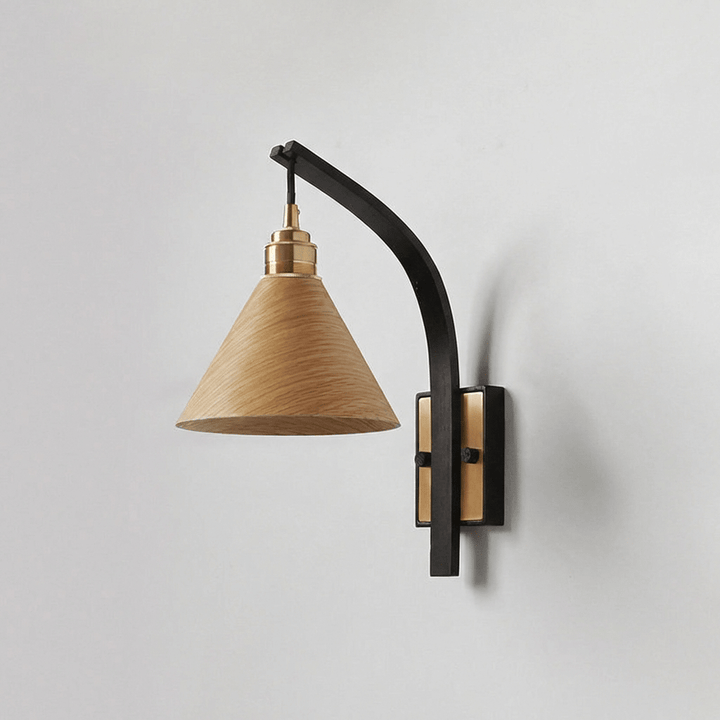 Camber Arc Vägglampa