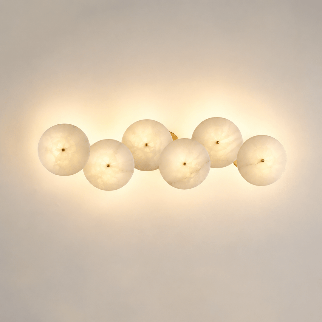 Cluster Alabaster Vägglampa