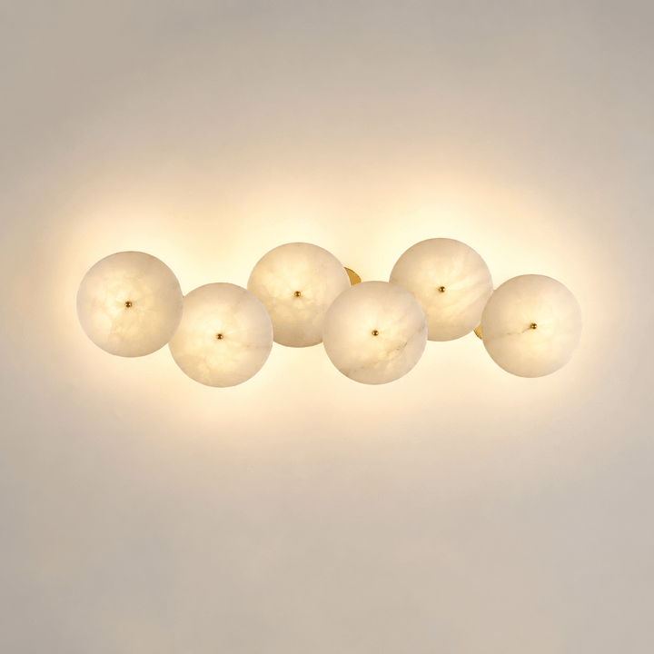 Cluster Alabaster Vägglampa