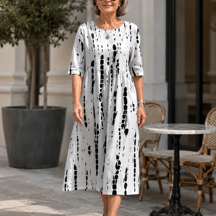 Wearbella – Midi klänning w blommig mönster z okrągłym urringning
