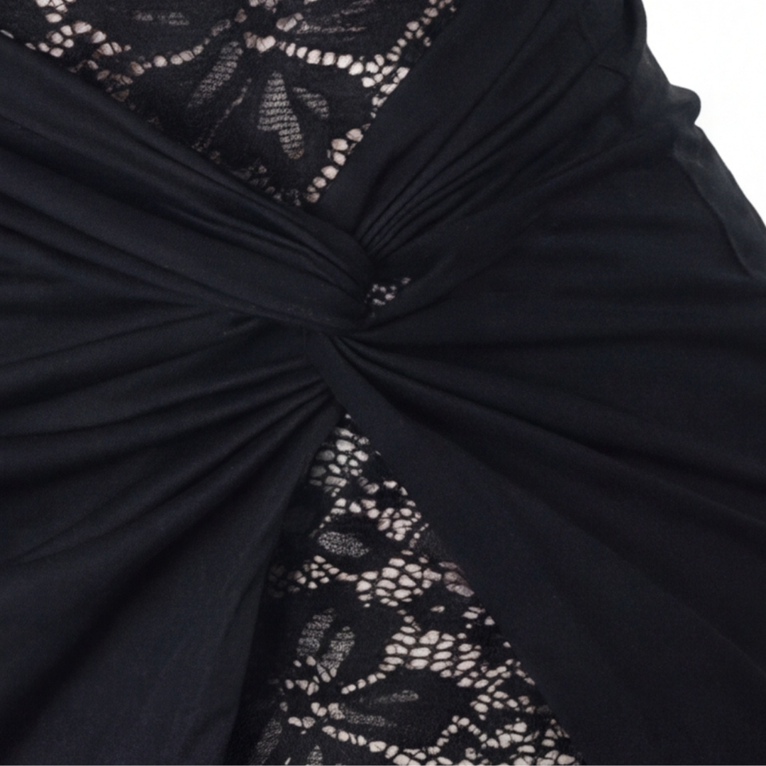 Noirelle – Klänning mini bodycon z koronkowym detalj på zakładkę