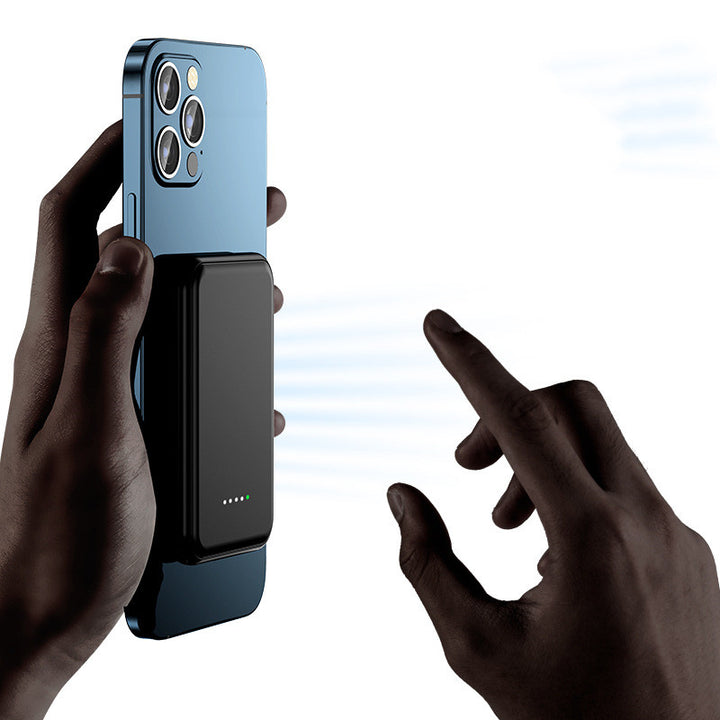 Magnetisk powerbank på mobilens baksida