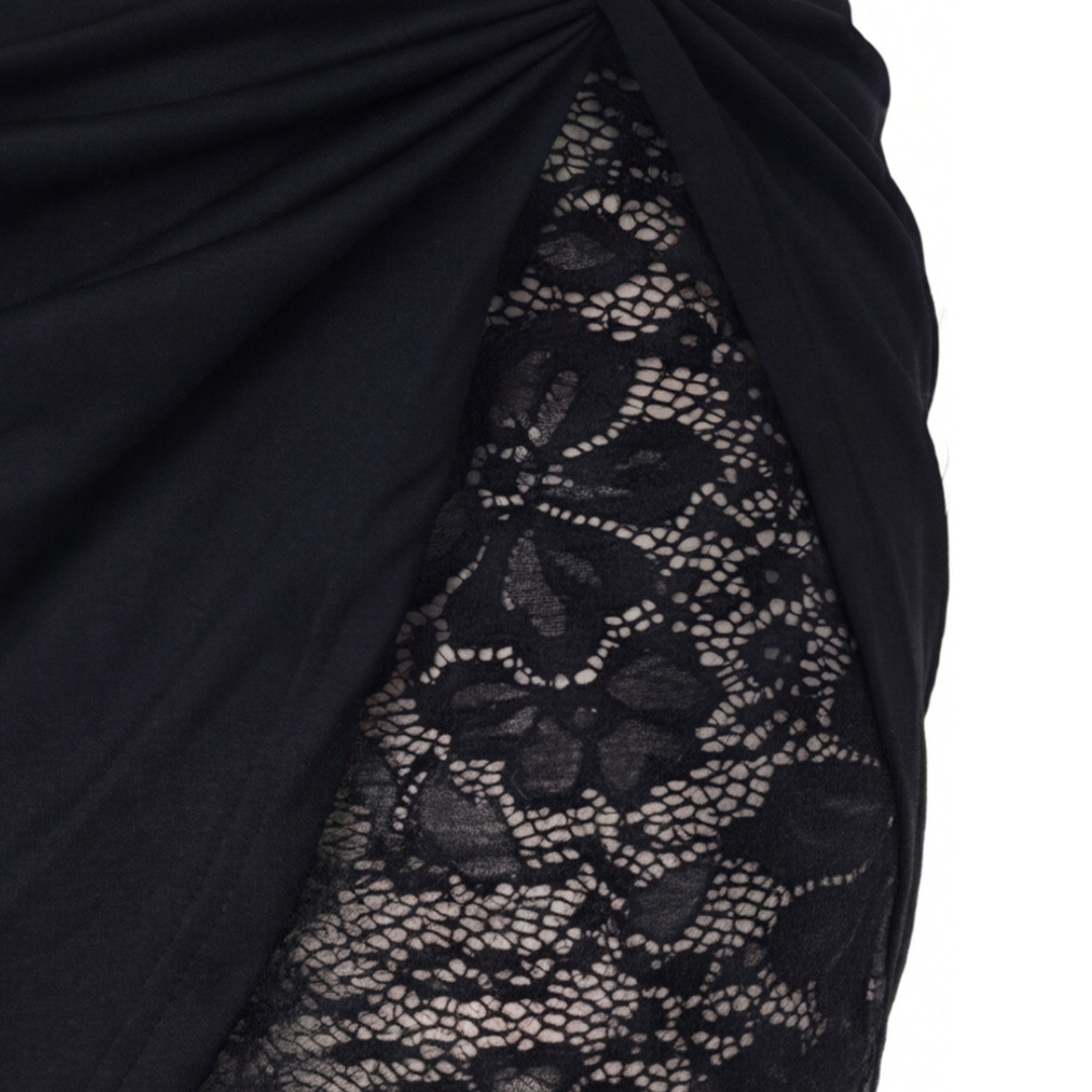 Noirelle – Klänning mini bodycon z koronkowym detalj på zakładkę