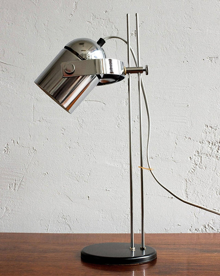 Adjusta Höj- och Sänkbar Skrivbordslampa