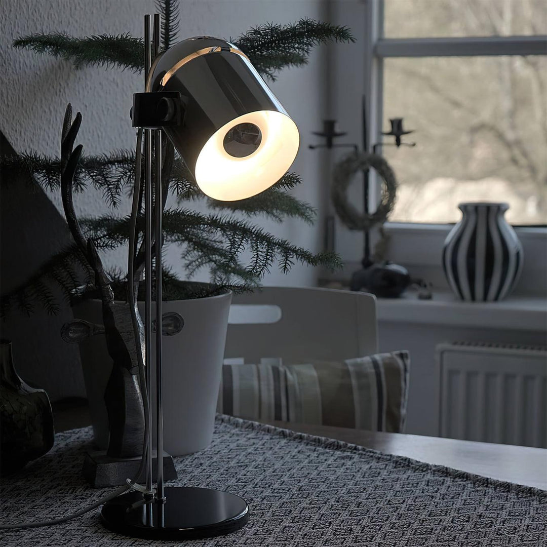 Adjusta Höj- och Sänkbar Skrivbordslampa