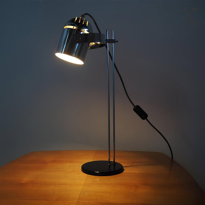 Adjusta Höj- och Sänkbar Skrivbordslampa