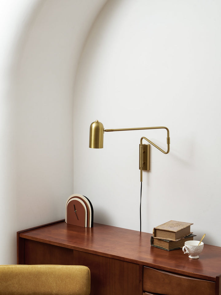 Justerbar Arm Plug In Vägglampa