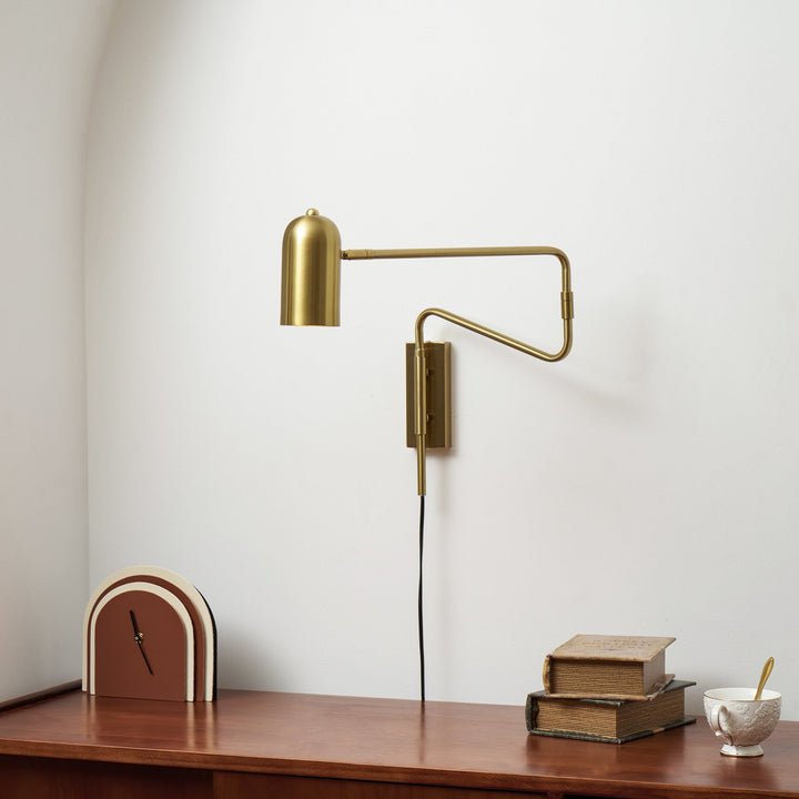 Justerbar Arm Plug In Vägglampa
