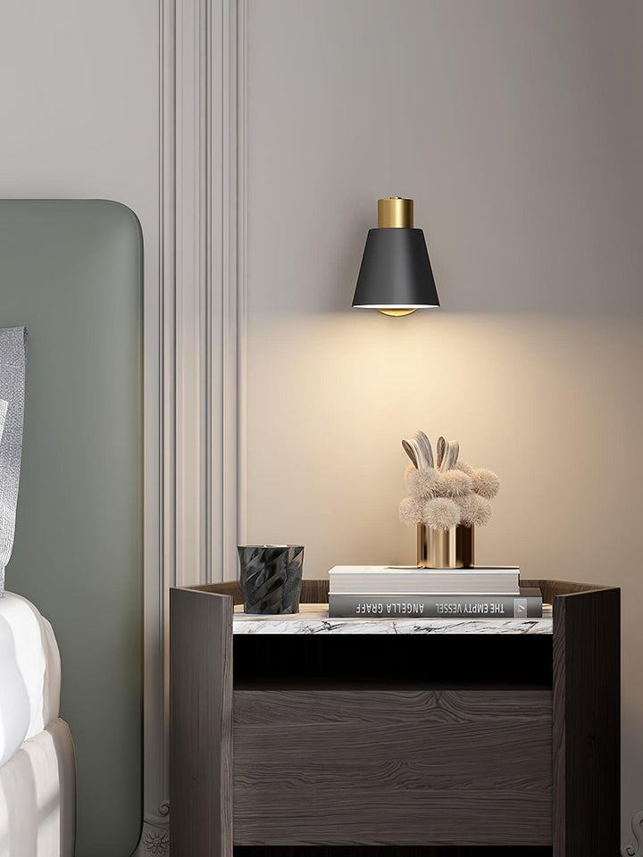 Justerbar Vägglampa med Arm