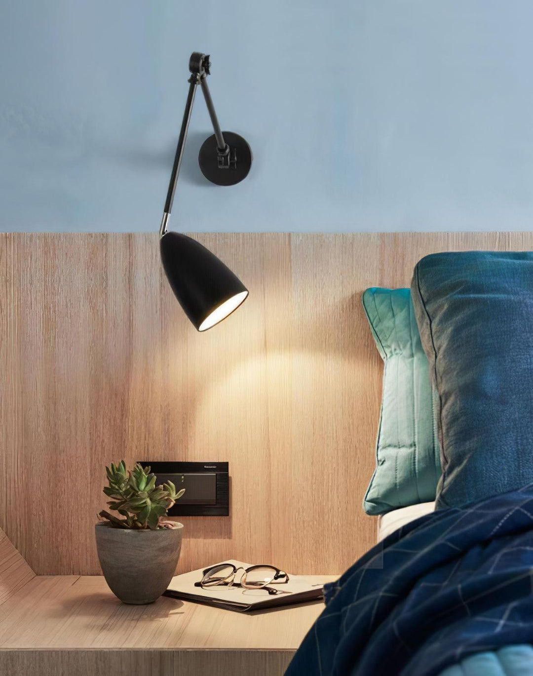 Justerbar Swing Arm Vägglampa