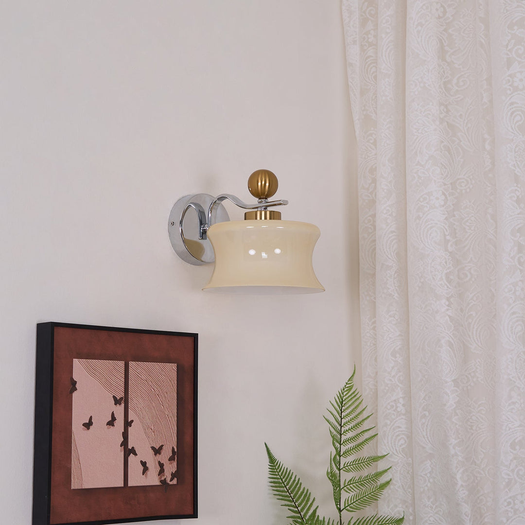 Adorn Vägglampa