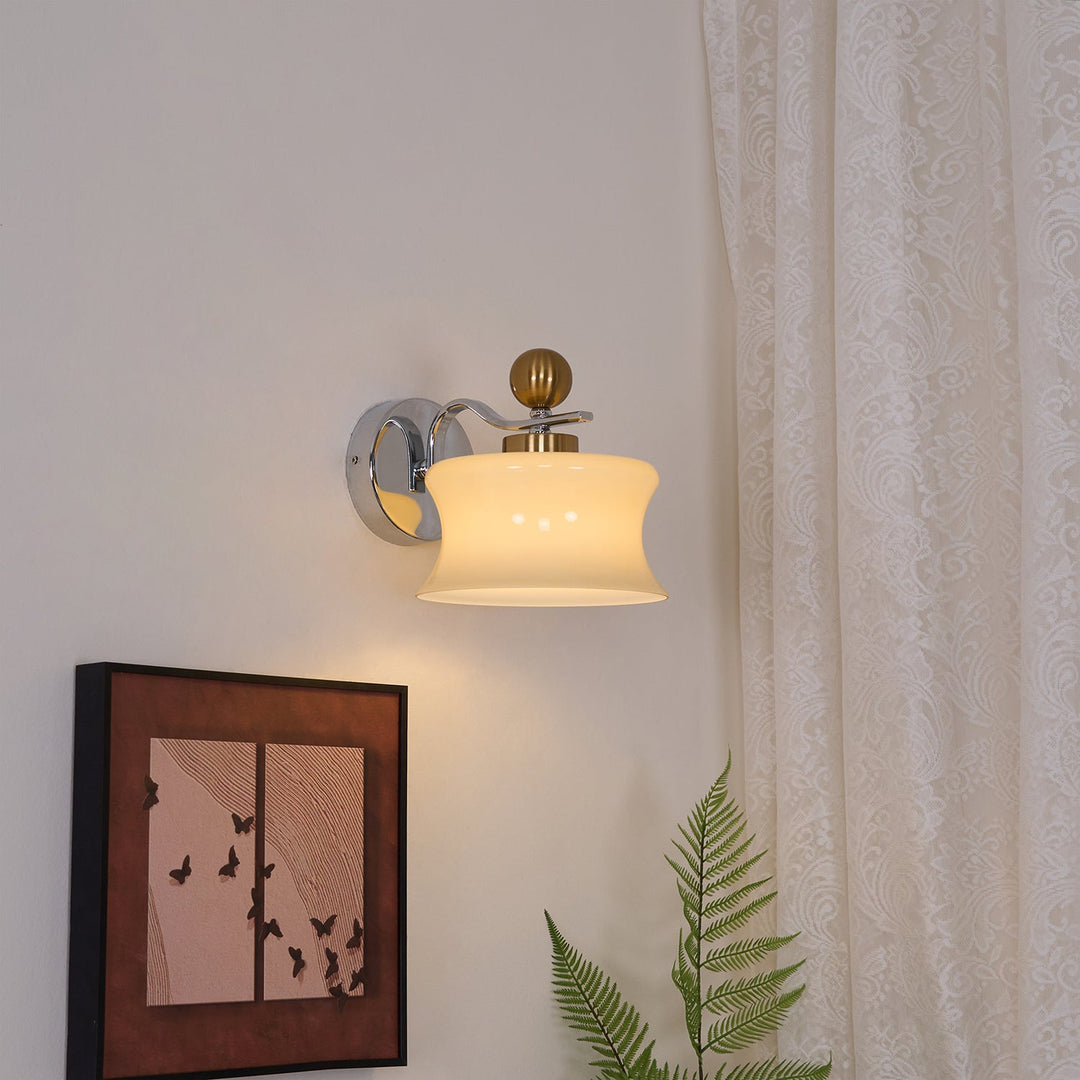 Adorn Vägglampa