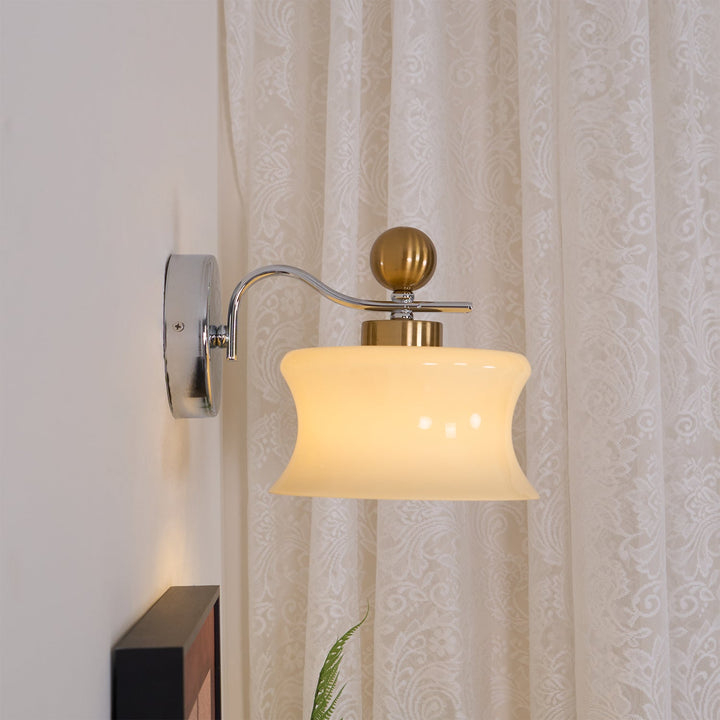 Adorn Vägglampa