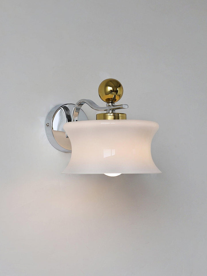 Adorn Vägglampa