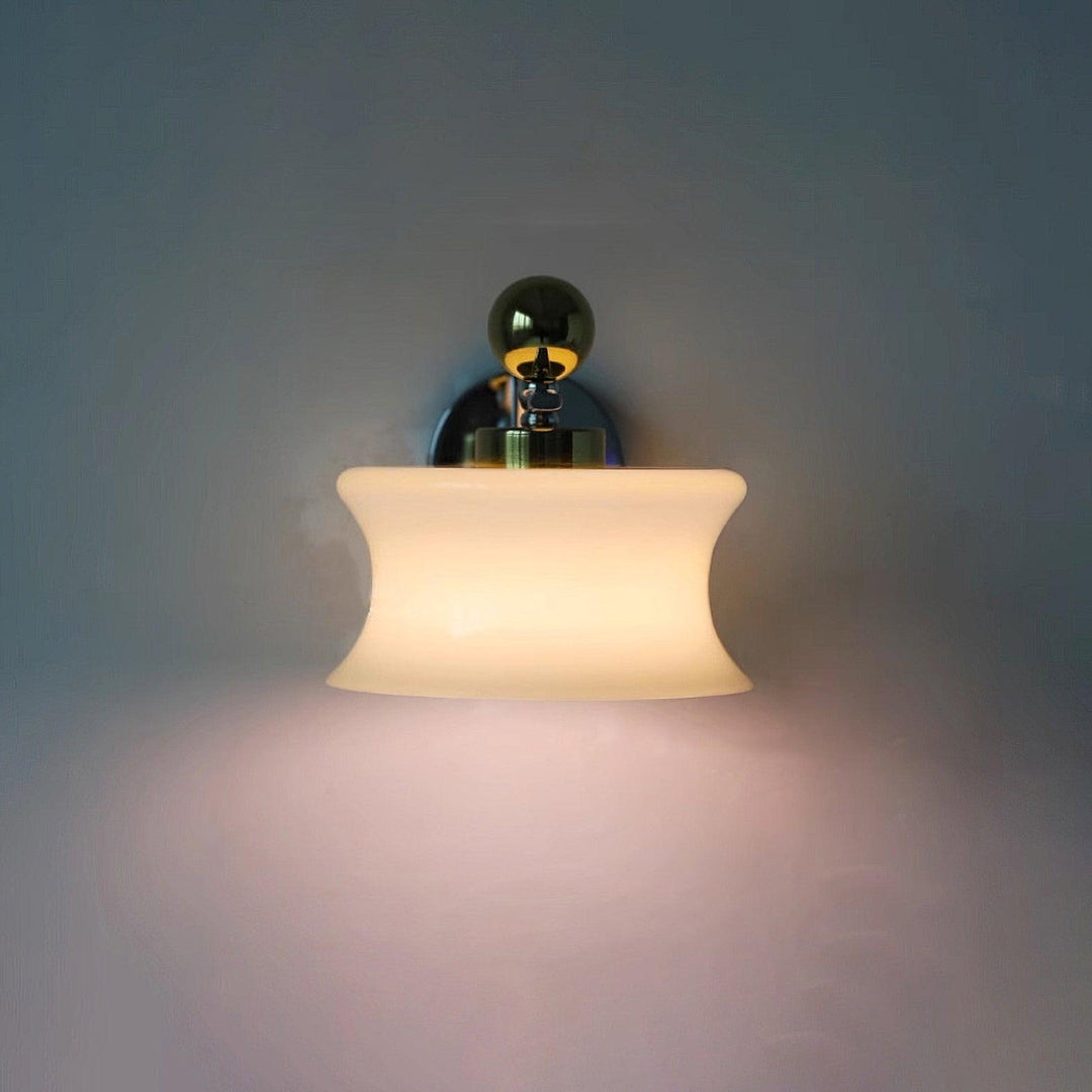 Adorn Vägglampa
