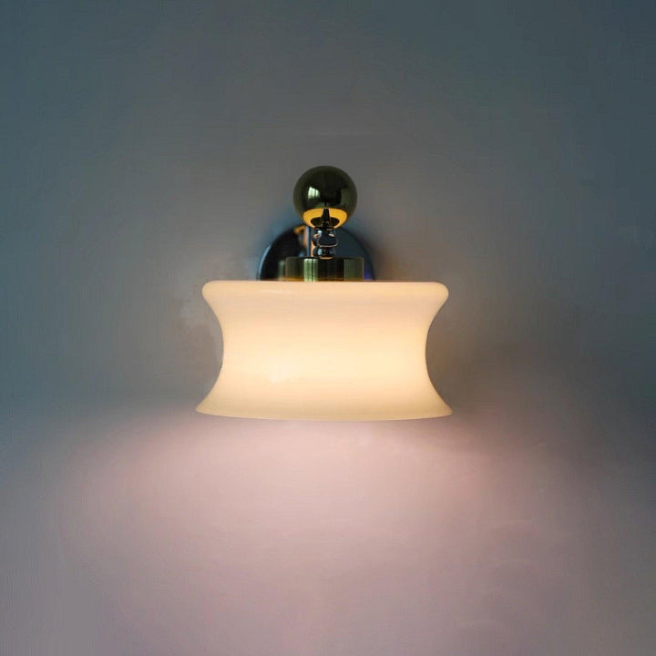 Adorn Vägglampa