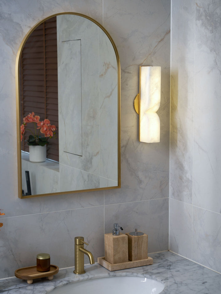 Alabaster Essence Vägglampa