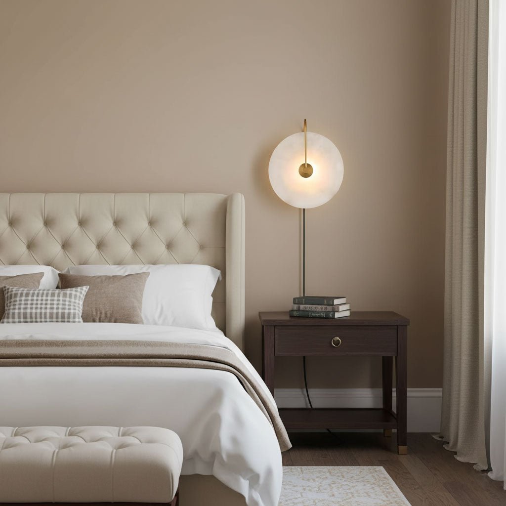 Alabaster LED Vägglampa med Stickkontakt