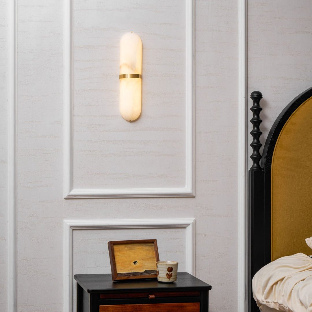 Alabaster Pill Vägglampa