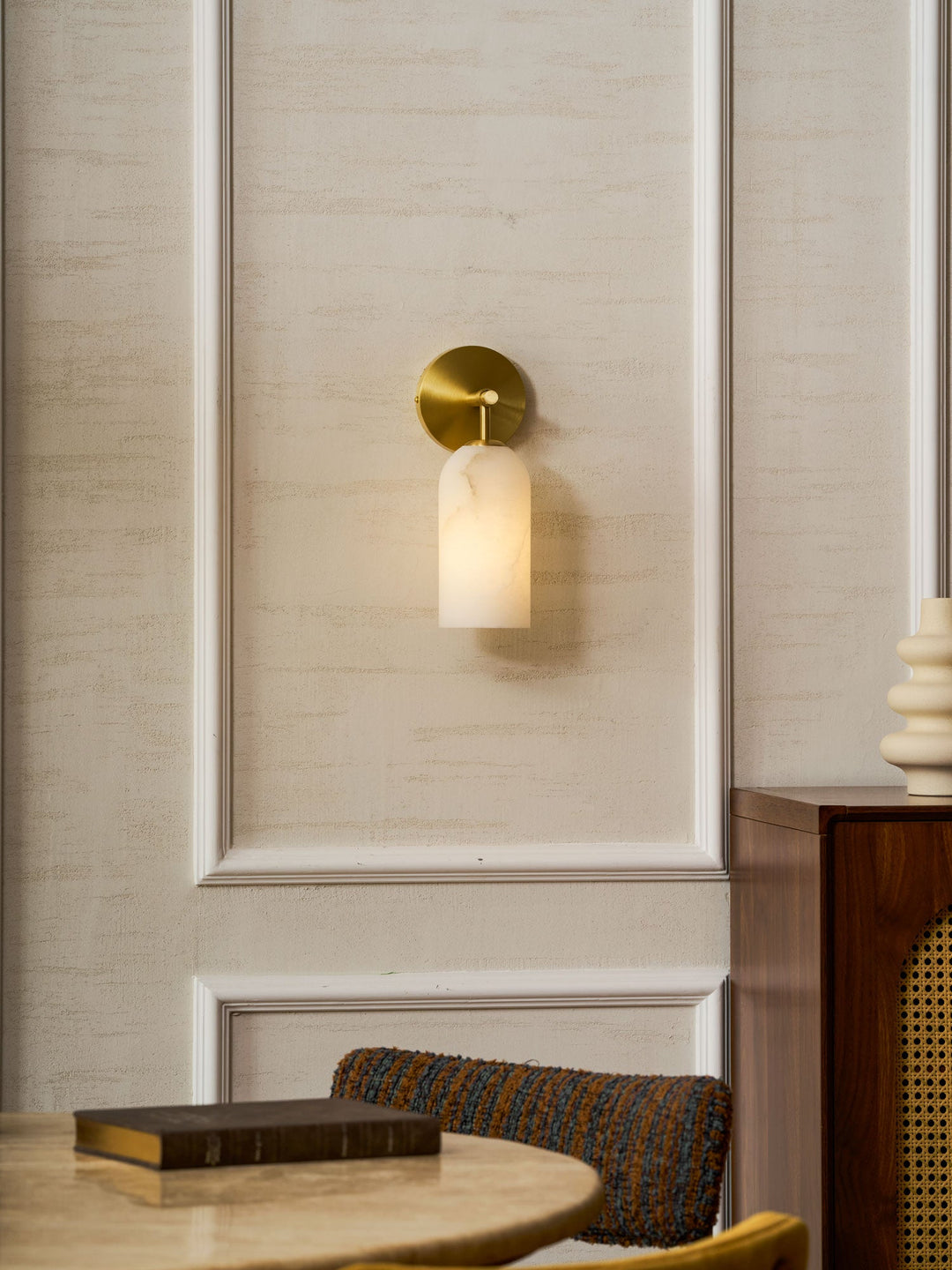 Pillar Alabaster Vägglampa