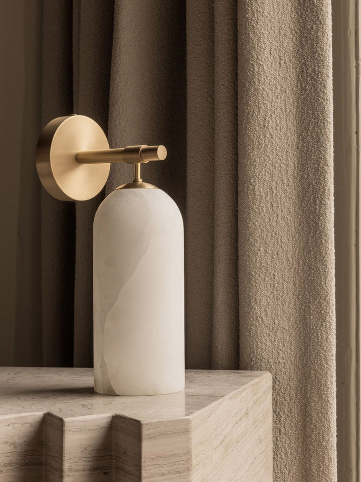 Pillar Alabaster Vägglampa