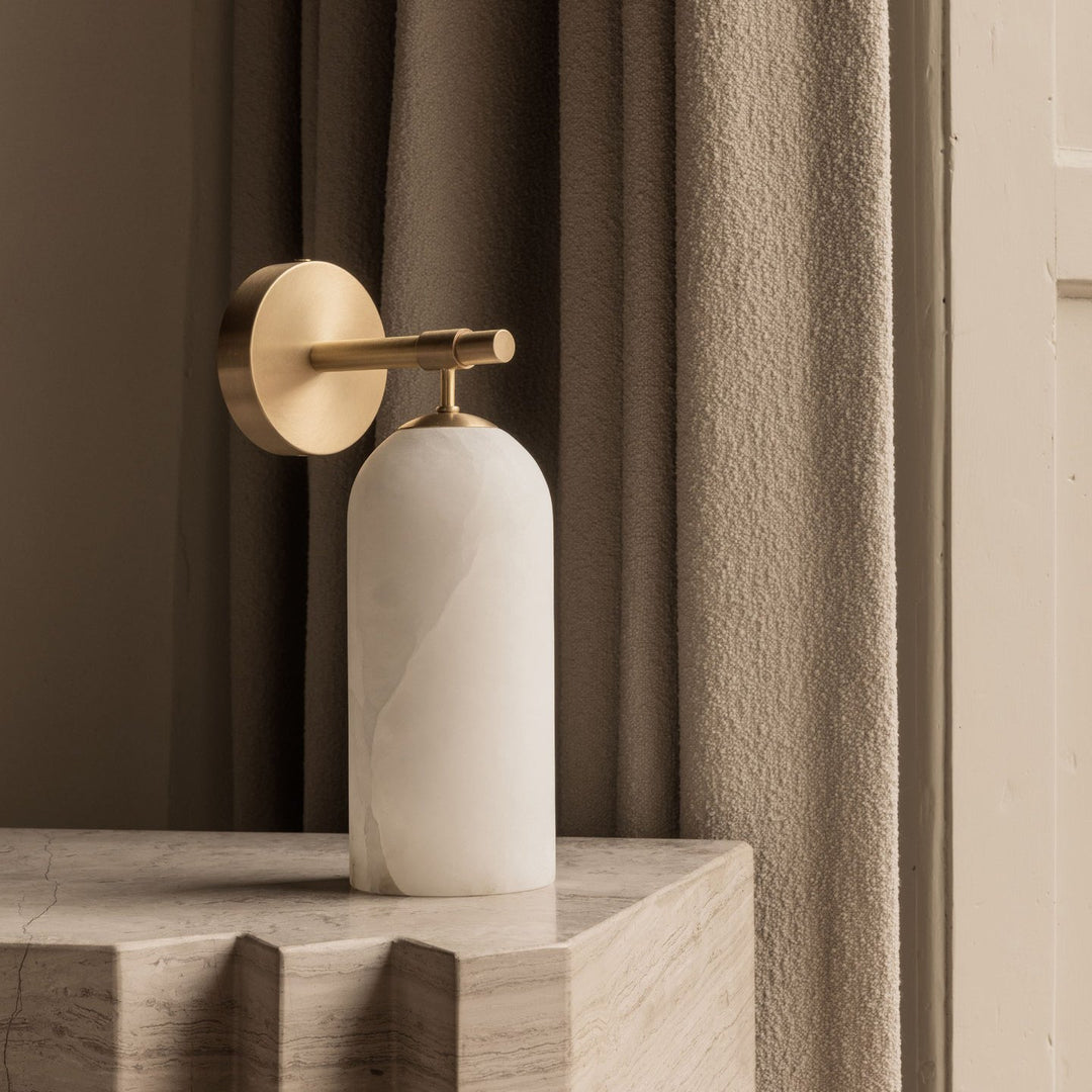 Pillar Alabaster Vägglampa
