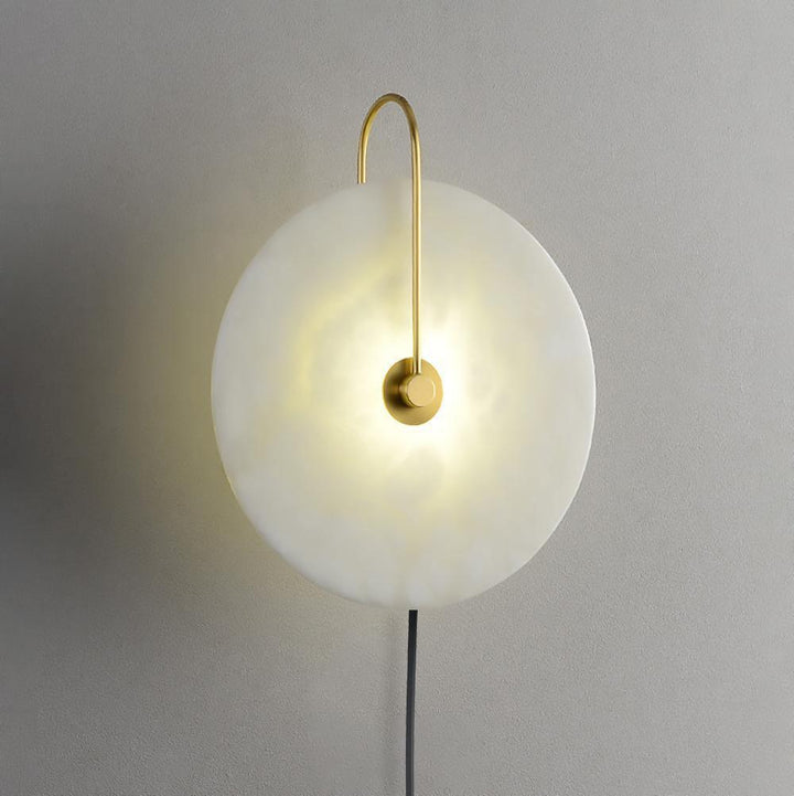 Alabaster LED Vägglampa med Stickkontakt