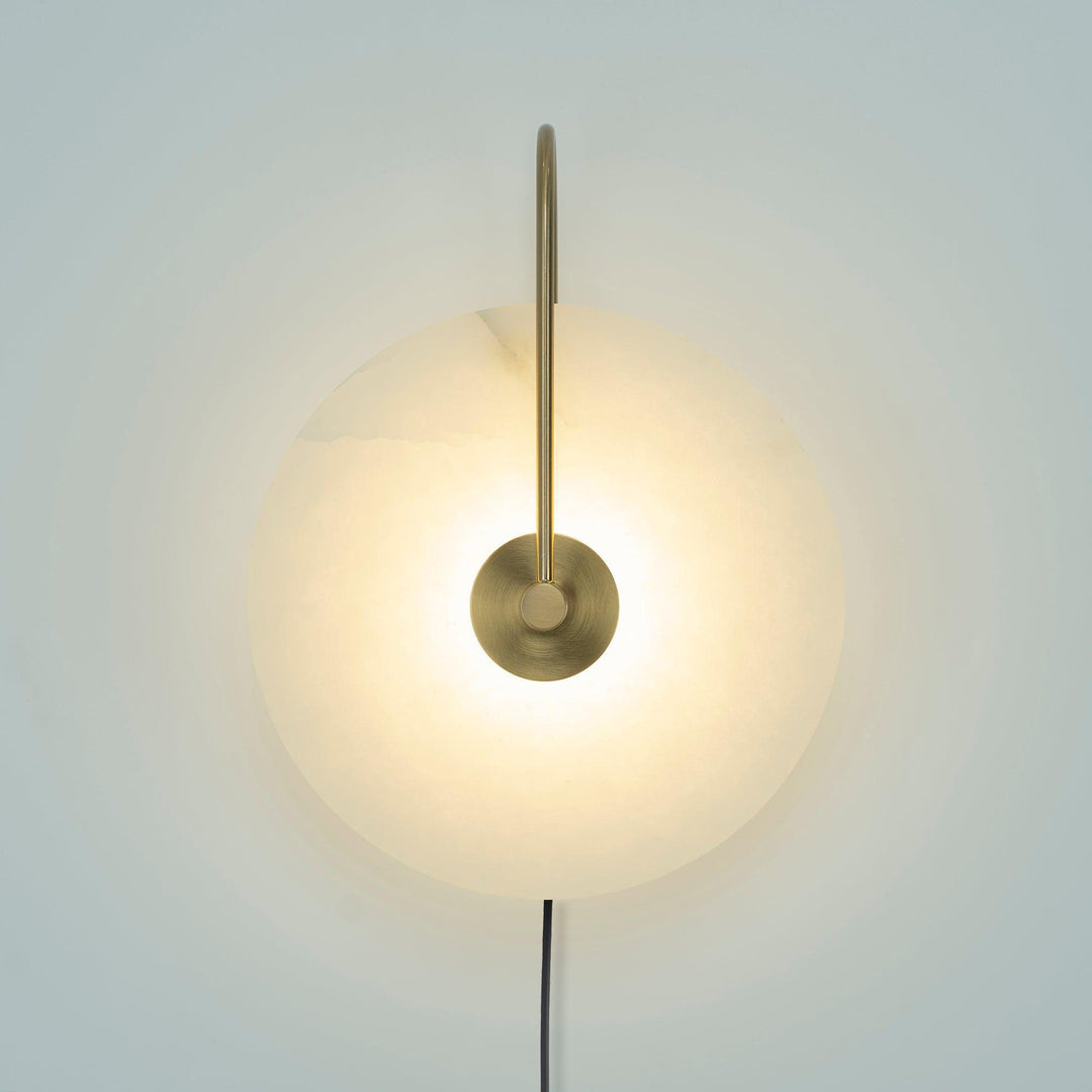 Alabaster LED Vägglampa med Stickkontakt