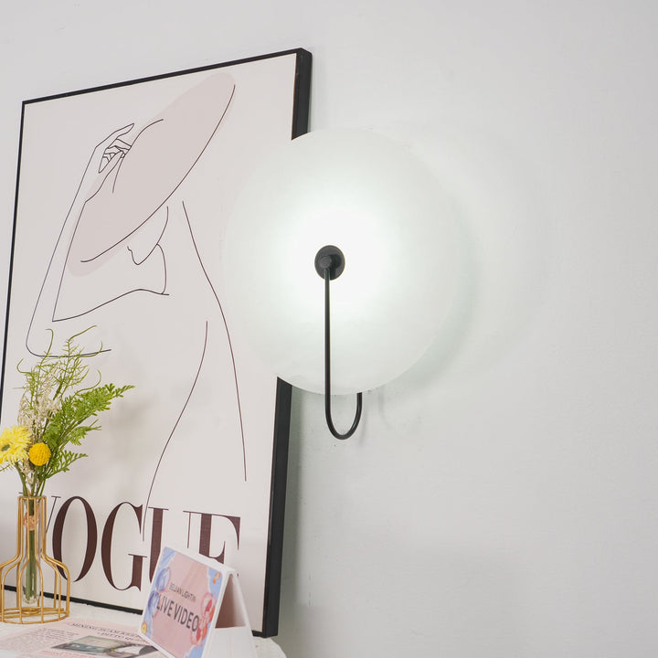 Alabaster LED Vägglampa med Stickkontakt