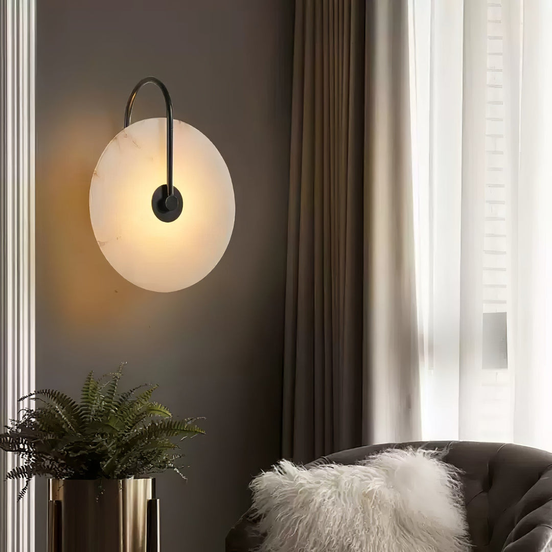 Alabaster LED Vägglampa med Stickkontakt