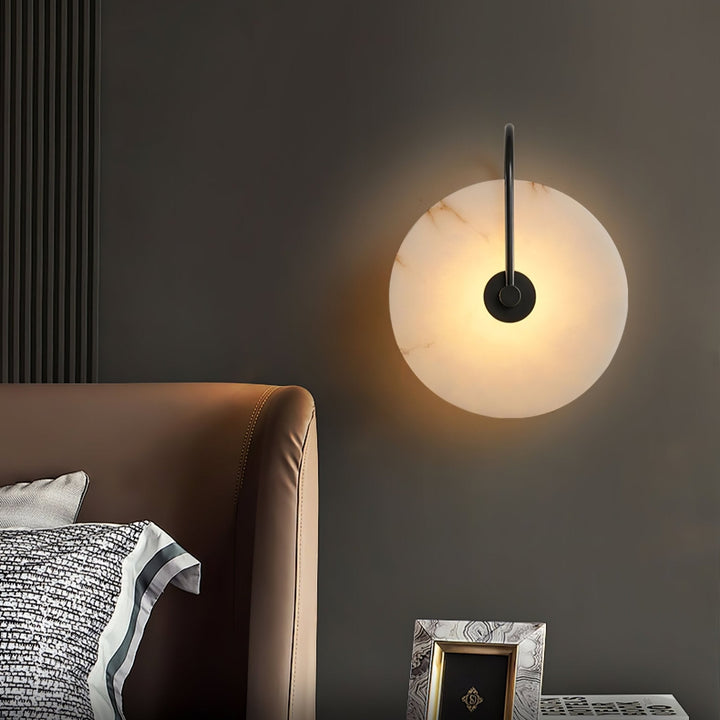 Alabaster LED Vägglampa med Stickkontakt