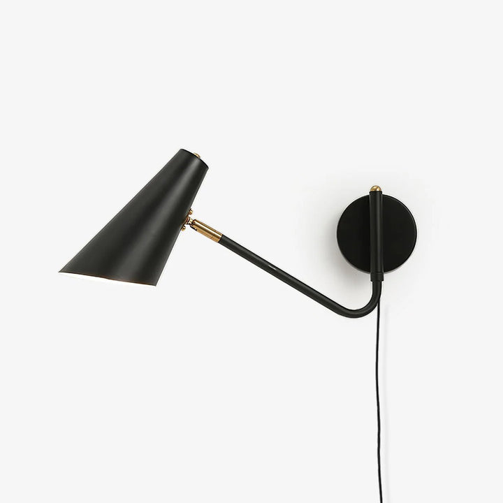 Apex Vägglampa med Kontakt