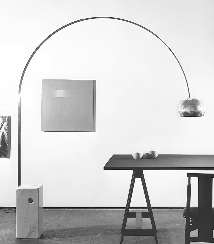 Arcadia Luxe Golvlampa
