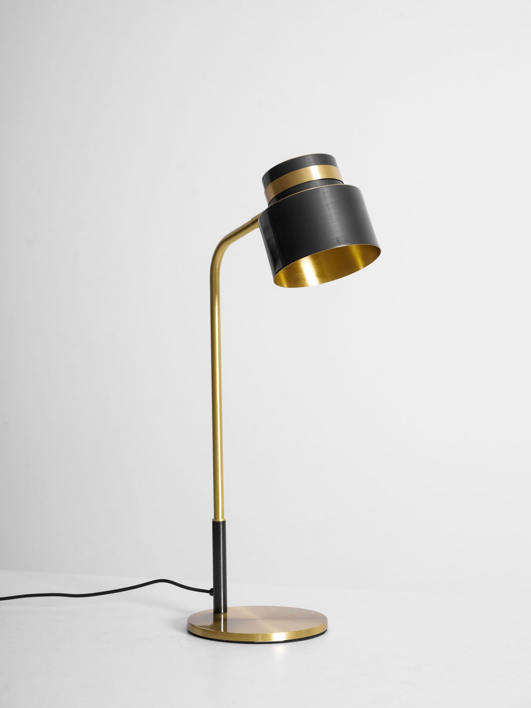 Ari Scandustrial Bordslampa