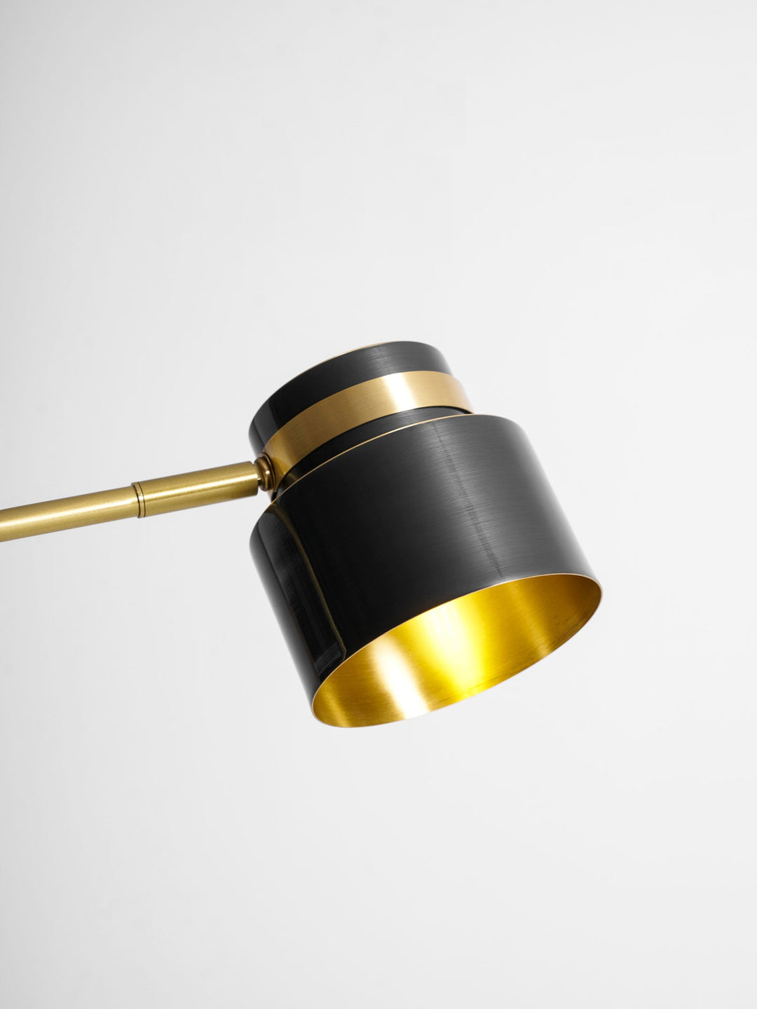 Ari Scandustrial Bordslampa