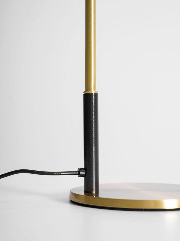 Ari Scandustrial Bordslampa