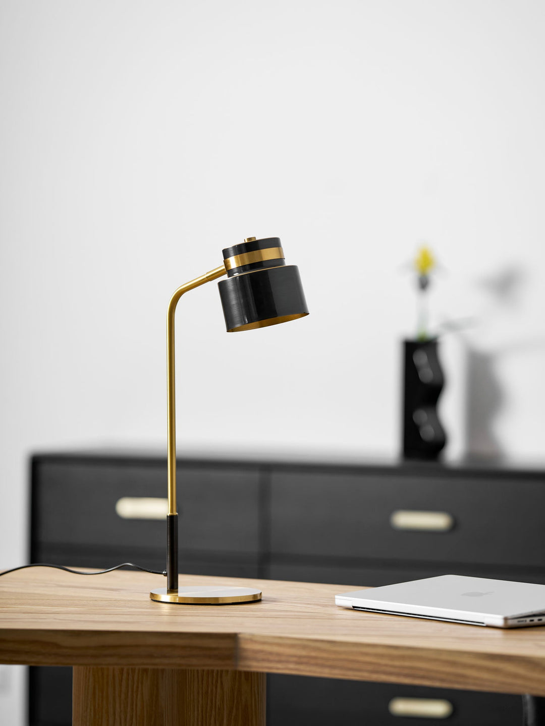 Ari Scandustrial Bordslampa